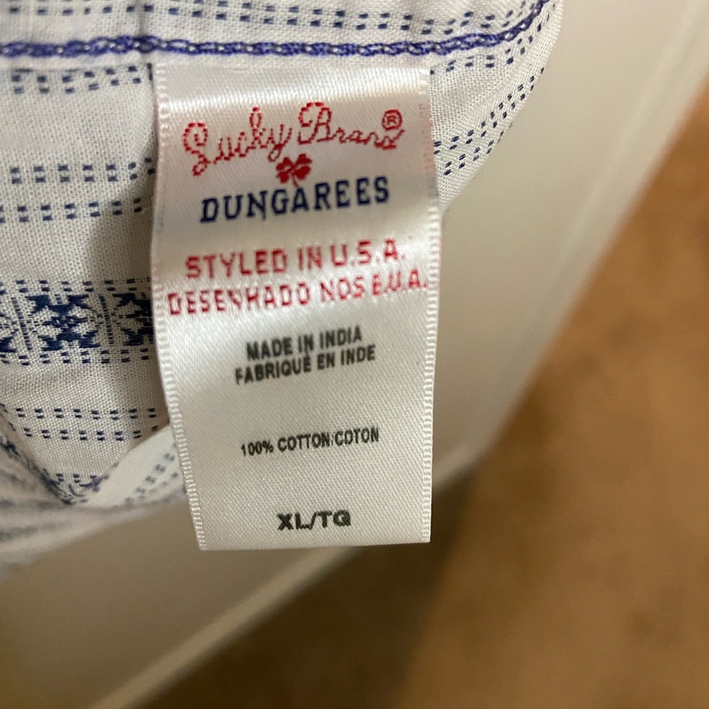 ☘️Lucky Brand Woman’s Button Down Long-Sleeve - Picture 6 of 7